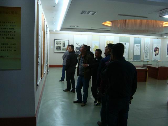 七一六公司党委集中学习