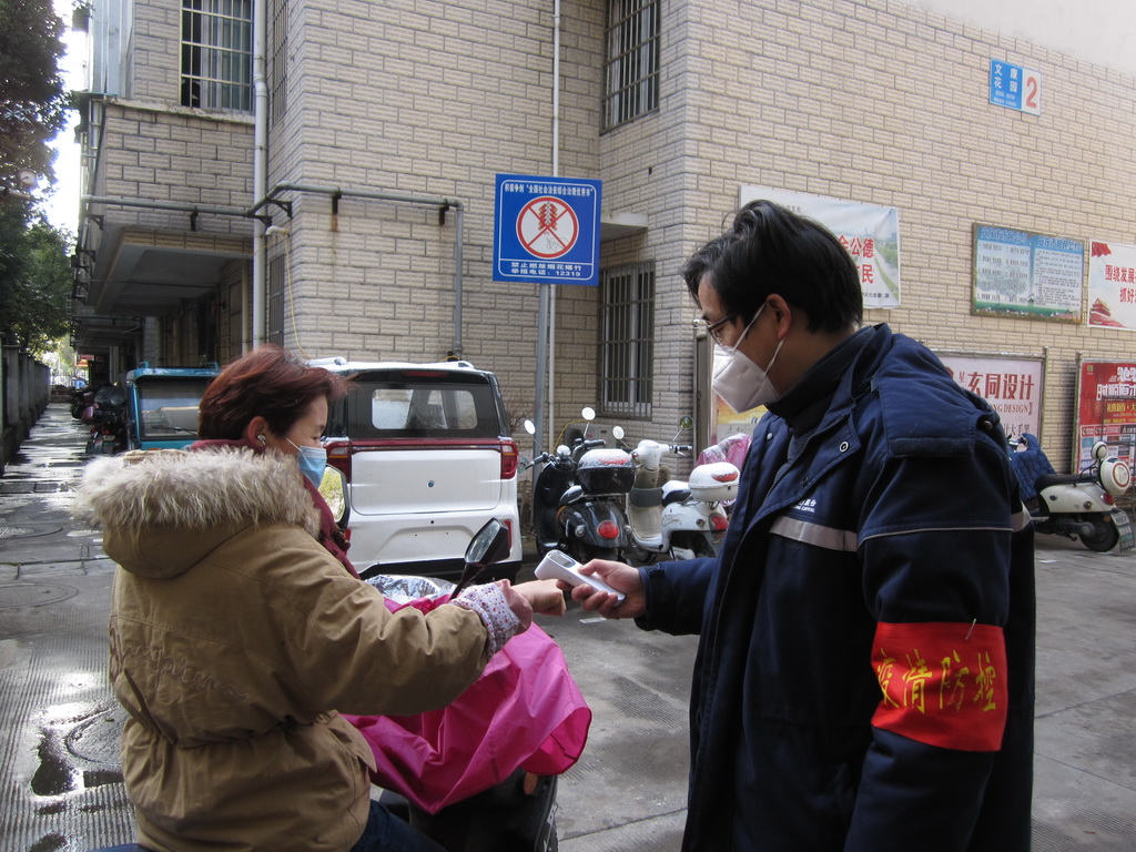 不锈钢水箱新色上市 发现五种给它“变装”方法