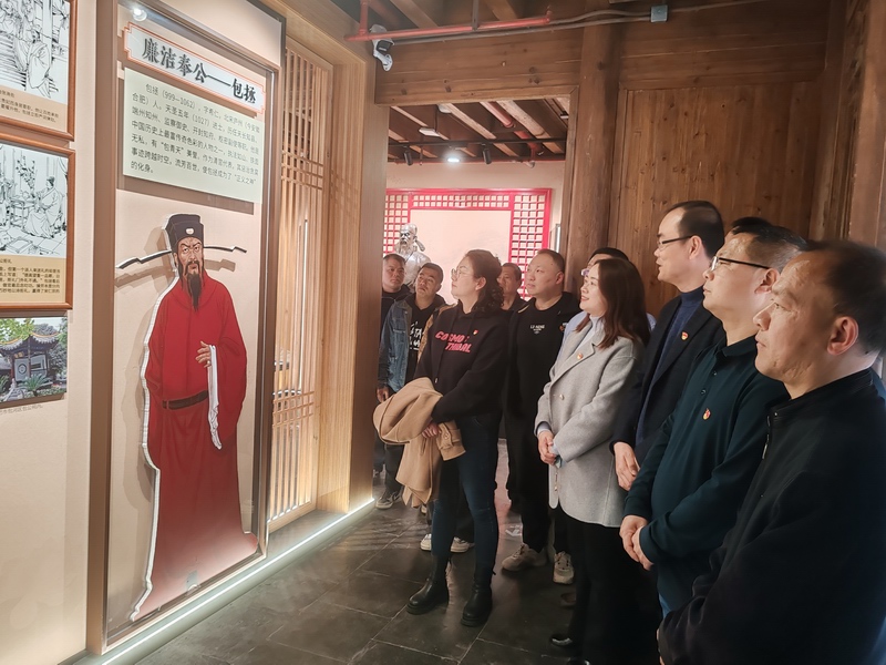 安全筑牢 防护线