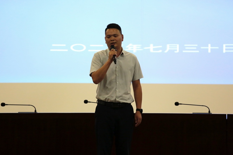 青春灿烂 正义燃烧